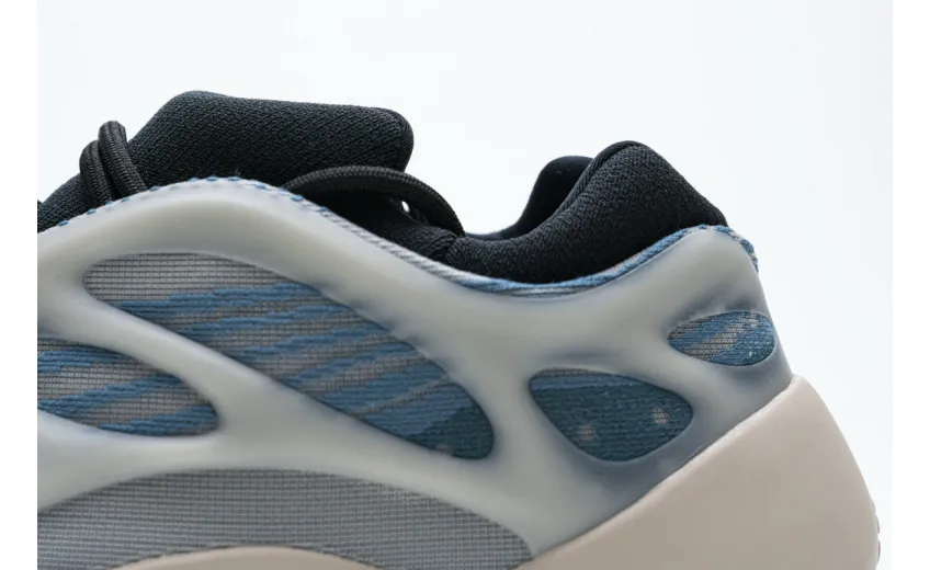  Adidas Yeezy 700 V3 “Kyanite” GY0260