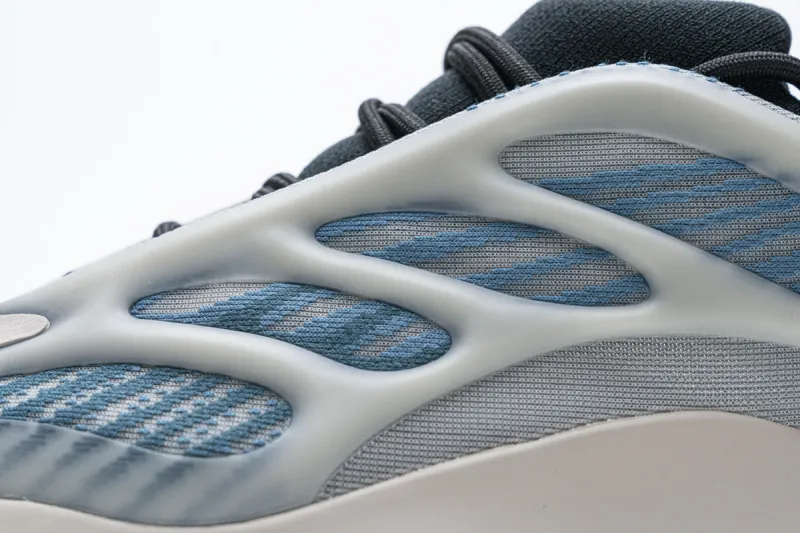  Adidas Yeezy 700 V3 “Kyanite” GY0260