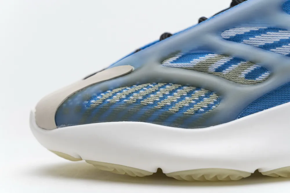  Adidas Yeezy Boost 700 V3 Azareth White Blue G54850
