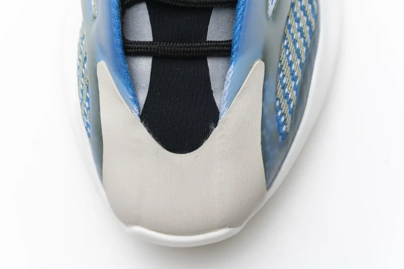  Adidas Yeezy Boost 700 V3 Azareth White Blue G54850