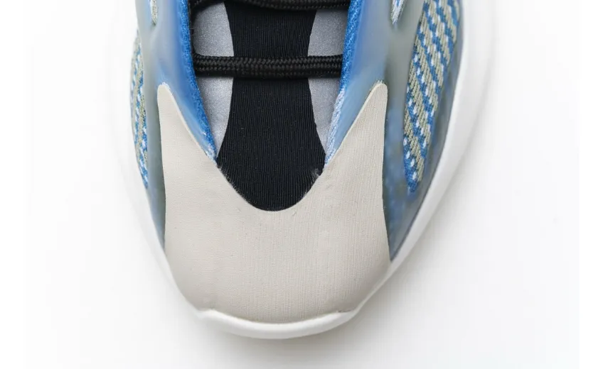  Adidas Yeezy Boost 700 V3 Azareth White Blue G54850