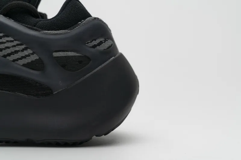  Adidas Yeezy 700 V3 “Alvah”Real Boost Black H67799