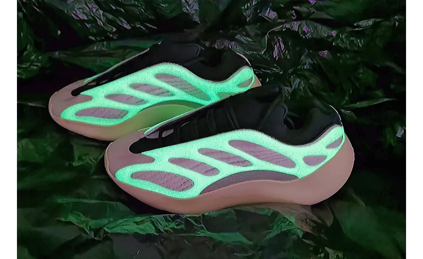  Adidas Yeezy 700 V3 “Azael”Real Boost White FW4980 