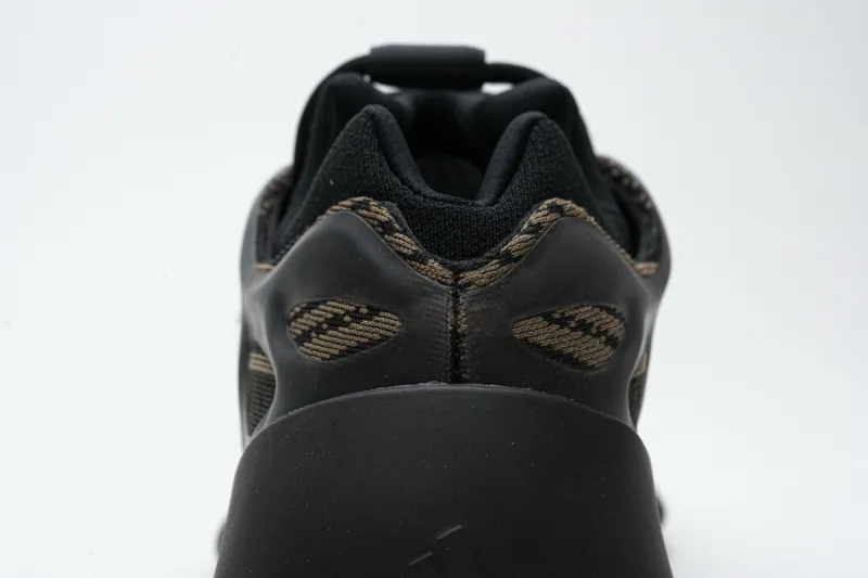  Adidas Yeezy 700 V3 “Eremiel” Black Gold GY0189 