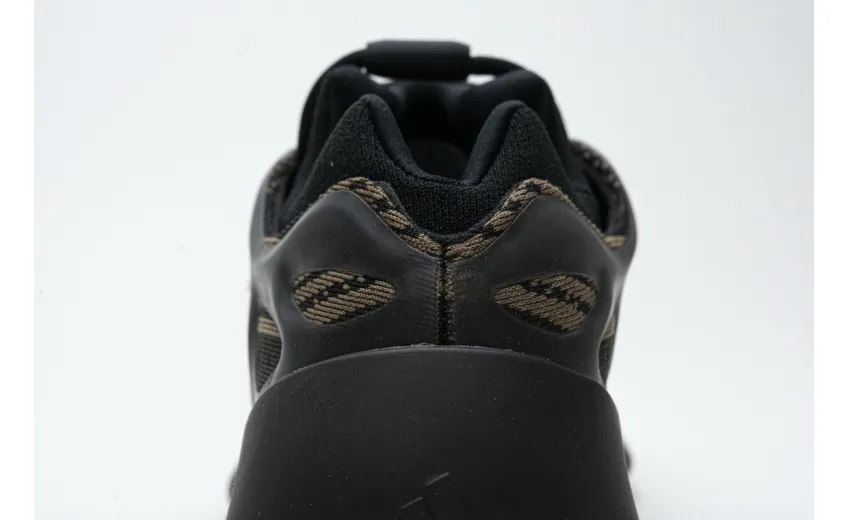  Adidas Yeezy 700 V3 “Eremiel” Black Gold GY0189 