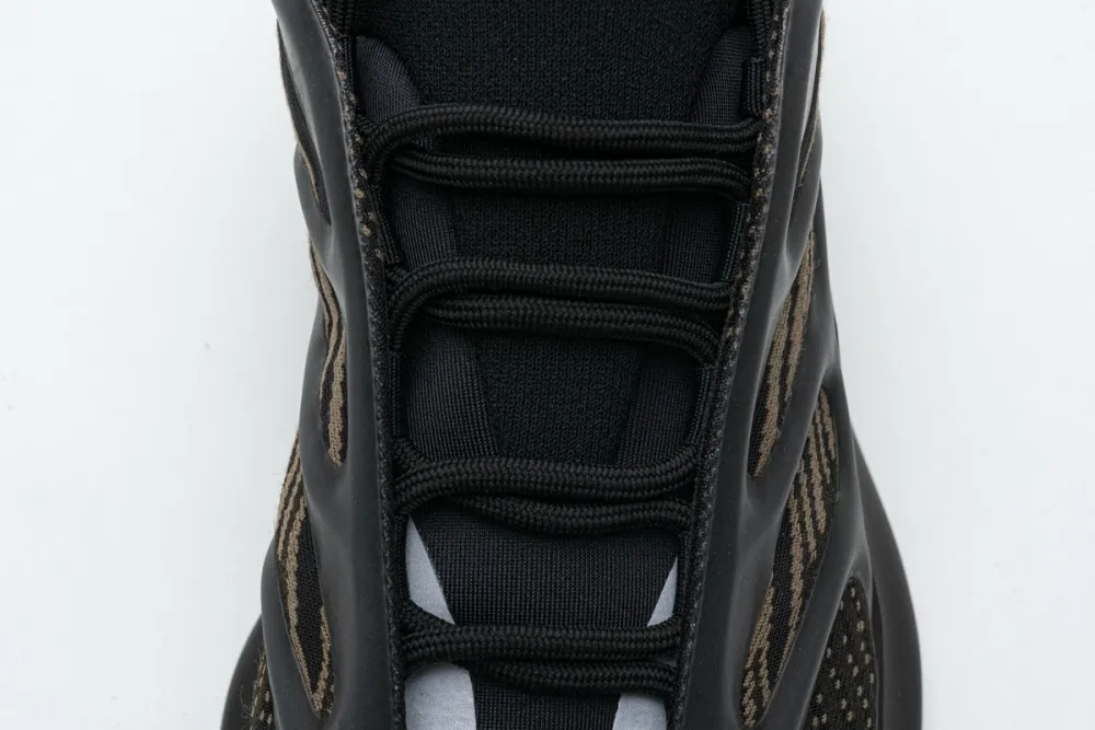  Adidas Yeezy 700 V3 “Eremiel” Black Gold GY0189 