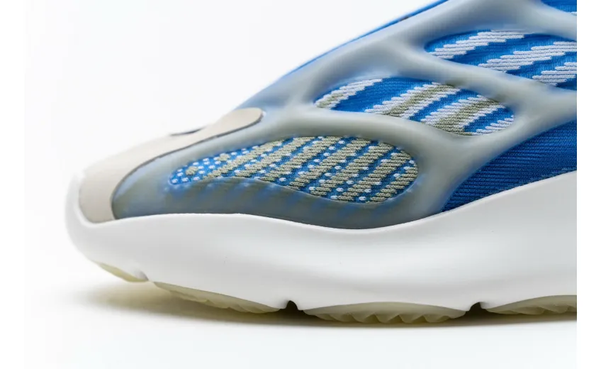  Adidas Yeezy Boost 700 V3 Azareth Basf Boost Blue G54850