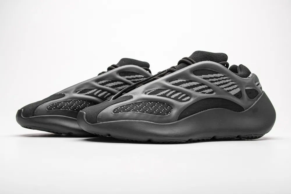  Adidas Yeezy 700 V3 “Alvah”Basf Boost Black H67799