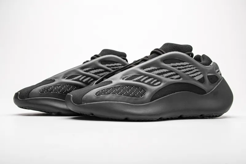  Adidas Yeezy 700 V3 “Alvah”Basf Boost Black H67799
