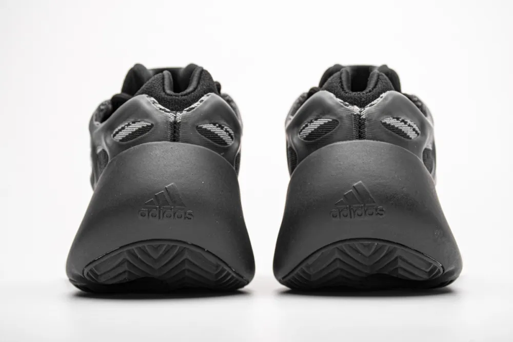  Adidas Yeezy 700 V3 “Alvah”Basf Boost Black H67799