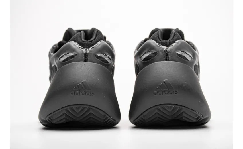  Adidas Yeezy 700 V3 “Alvah”Basf Boost Black H67799