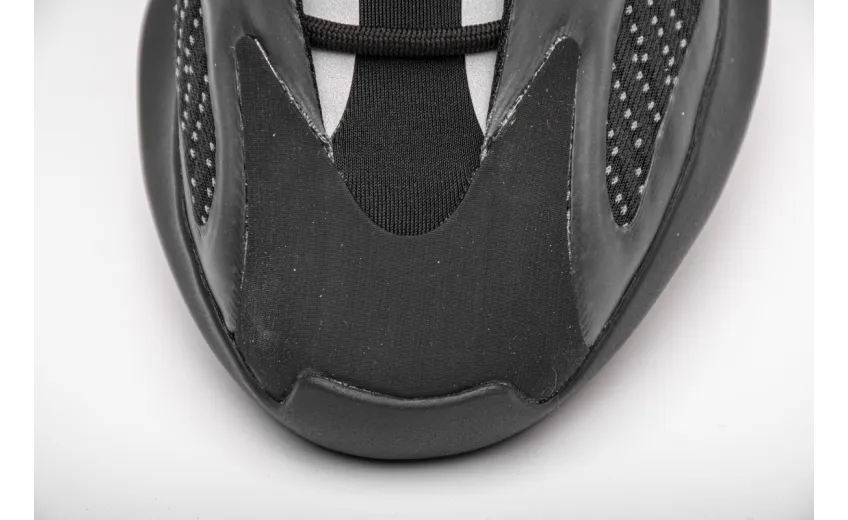  Adidas Yeezy 700 V3 “Alvah”Basf Boost Black H67799
