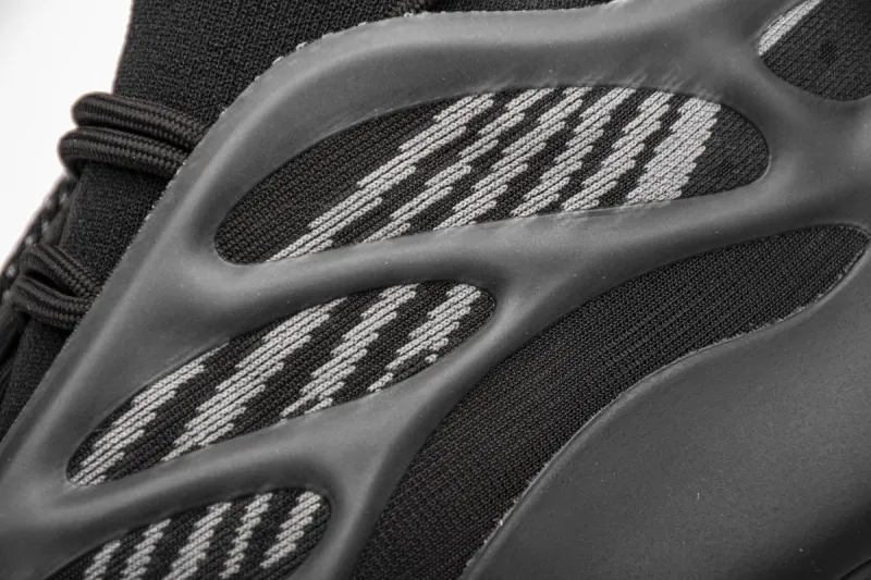  Adidas Yeezy 700 V3 “Alvah”Basf Boost Black H67799