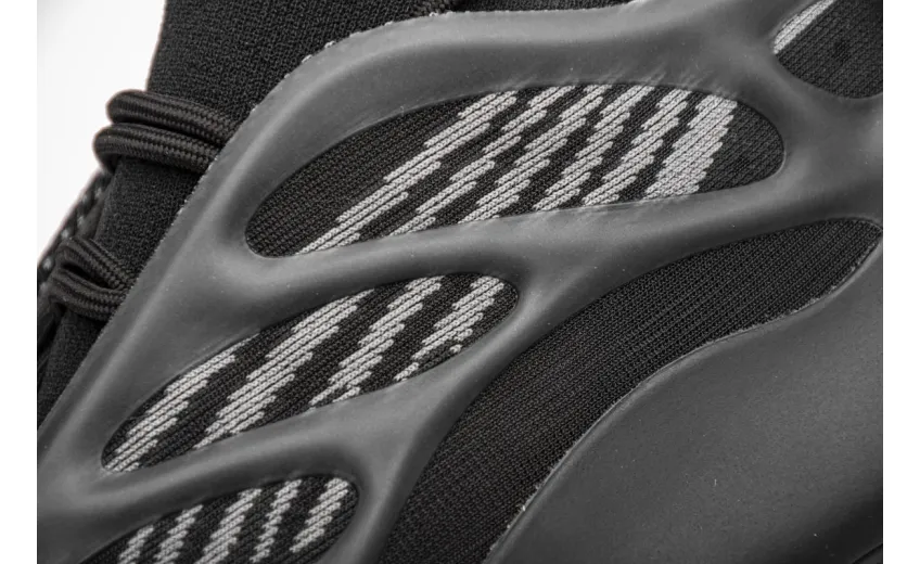  Adidas Yeezy 700 V3 “Alvah”Basf Boost Black H67799