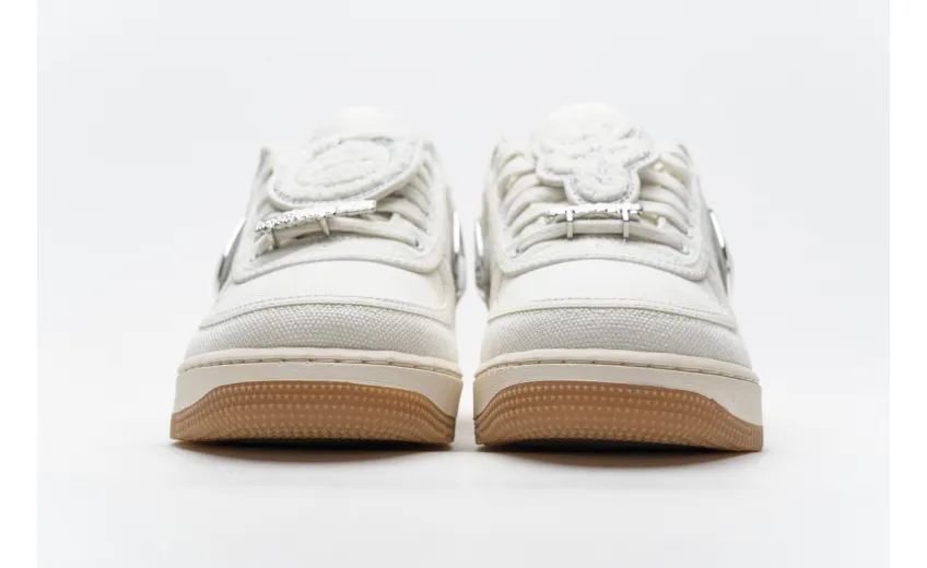  Travis Scott x Nike Air Force 1“Sail” Cream AQ4211-101