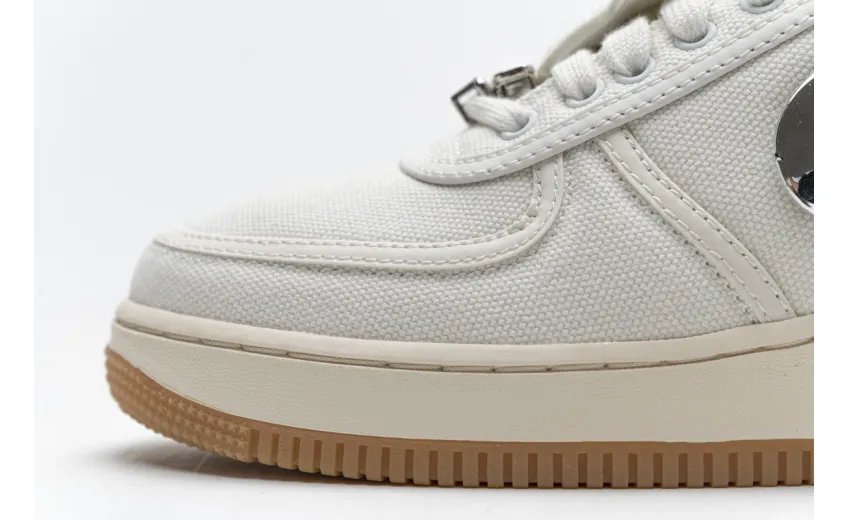  Travis Scott x Nike Air Force 1“Sail” Cream AQ4211-101