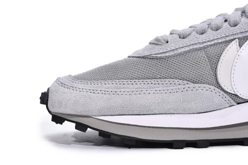  Fragment Design x sacai x Nike LDWaffle Light Smoke Grey DH2684-001