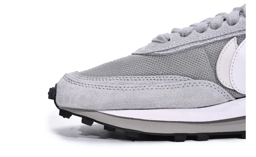  Fragment Design x sacai x Nike LDWaffle Light Smoke Grey DH2684-001