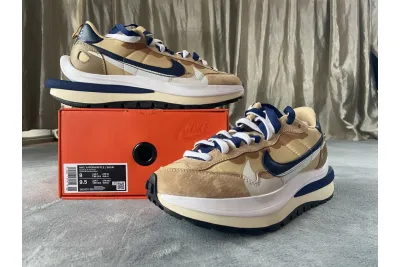  Sacai x Nike VaporWaffle Sesame and Blue Void DD1875-200 01