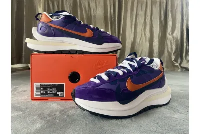  Sacai x Nike VaporWaffle Dark Iris DD1875-500 01