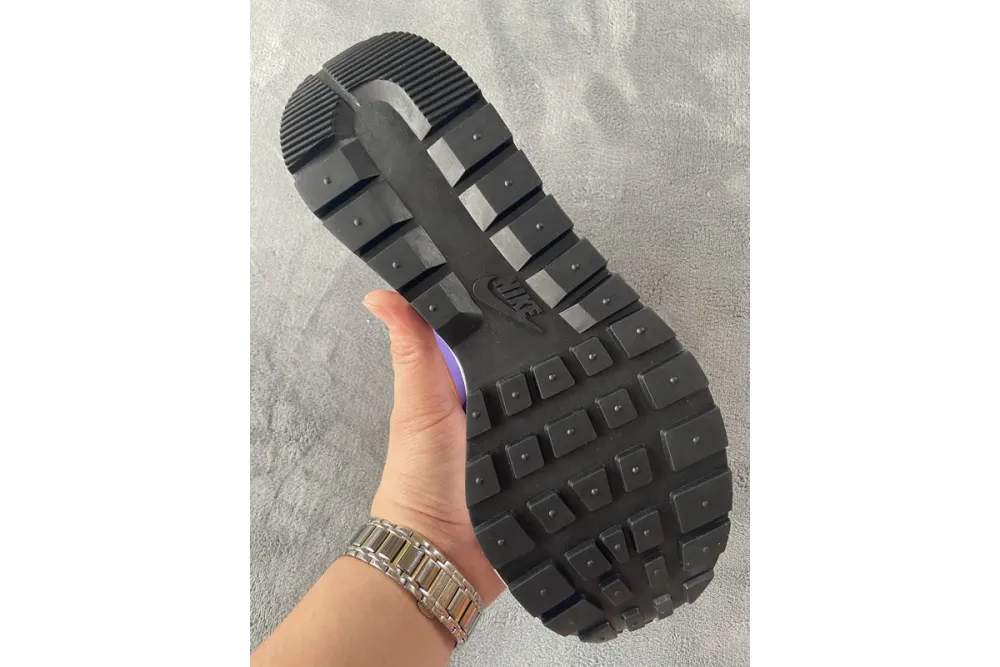  Sacai x Nike VaporWaffle Dark Iris DD1875-500