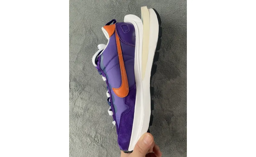  Sacai x Nike VaporWaffle Dark Iris DD1875-500