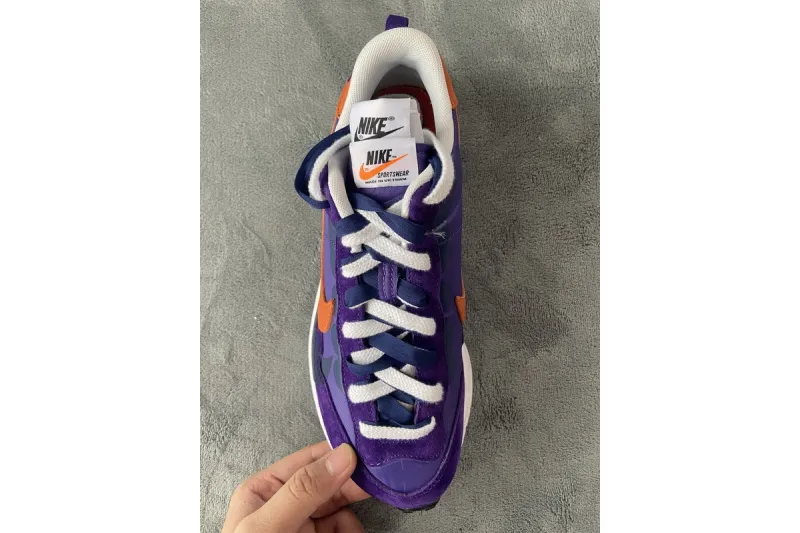  Sacai x Nike VaporWaffle Dark Iris DD1875-500