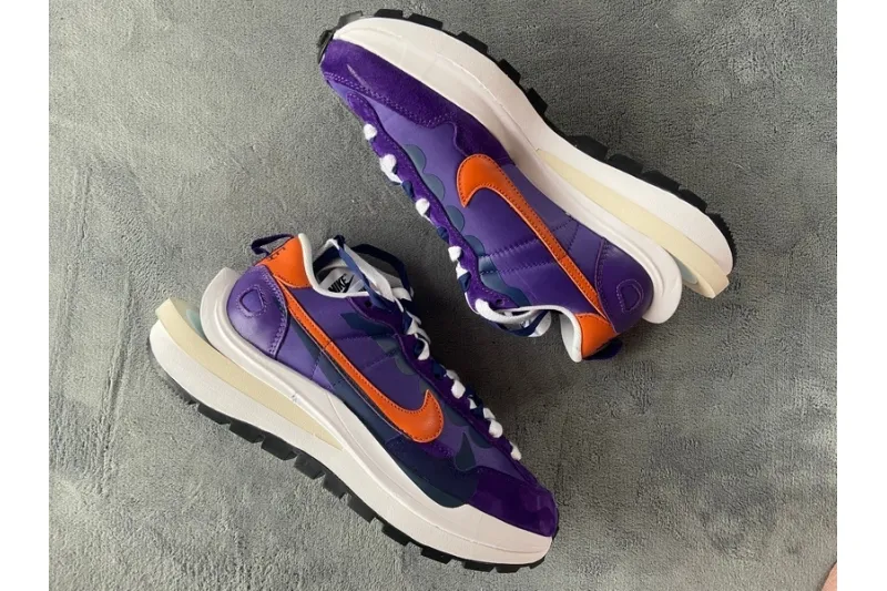  Sacai x Nike VaporWaffle Dark Iris DD1875-500