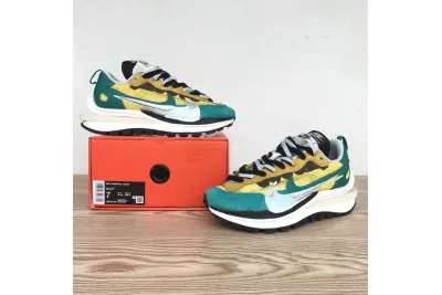  Sacai x Nike Pegasua Vaporfly Yellow Green CI9928-300 01