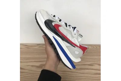  Sacai x Nike Pegasua Vaporfly Villain Grey Blue Red CV1363-100  02