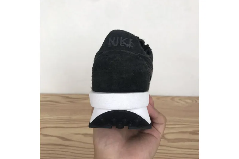  Sacai x Nike LDWaffle Black White BV0073-002