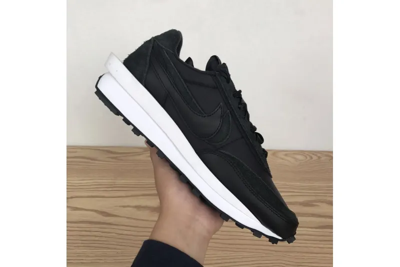  Sacai x Nike LDWaffle Black White BV0073-002
