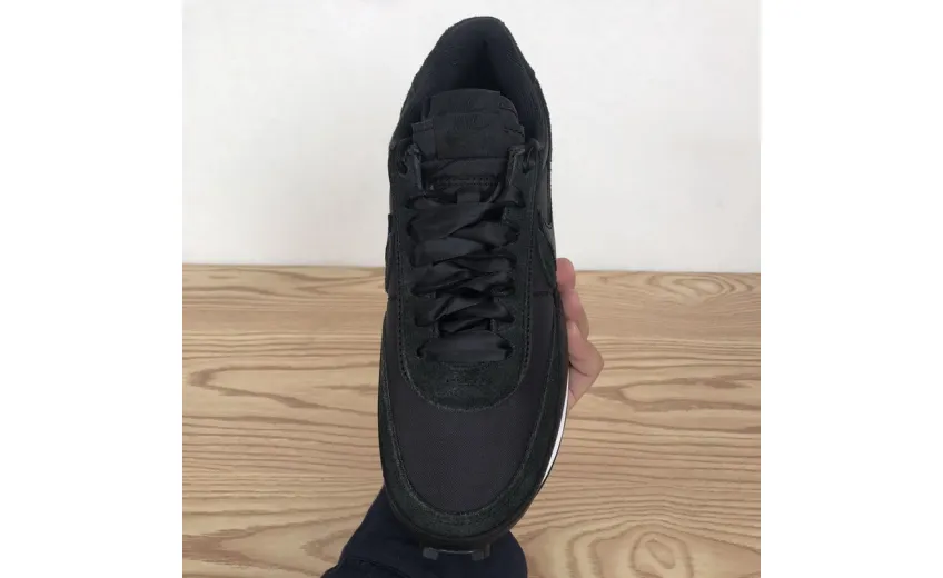  Sacai x Nike LDWaffle Black White BV0073-002
