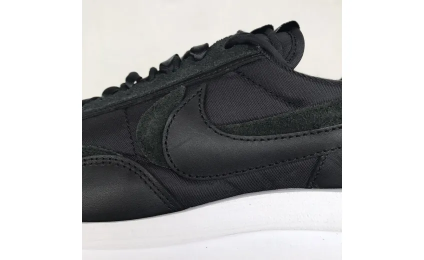  Sacai x Nike LDWaffle Black White BV0073-002