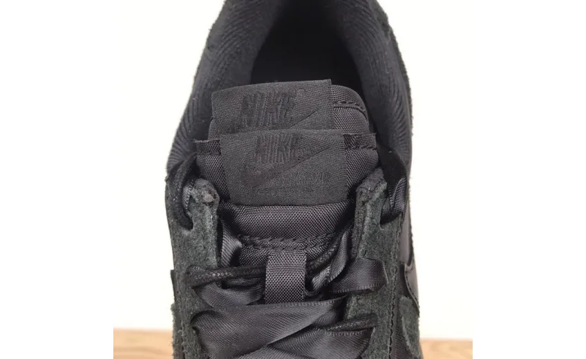  Sacai x Nike LDWaffle Black White BV0073-002