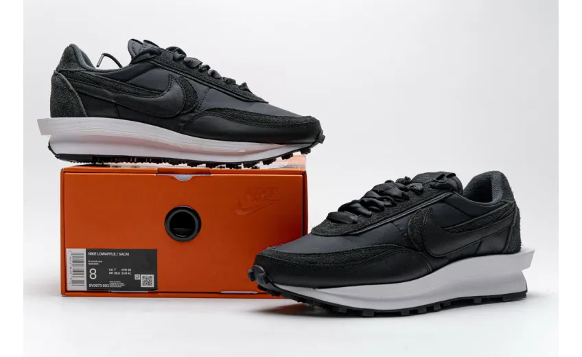  Sacai x Nike LDWaffle Black White BV0073-002