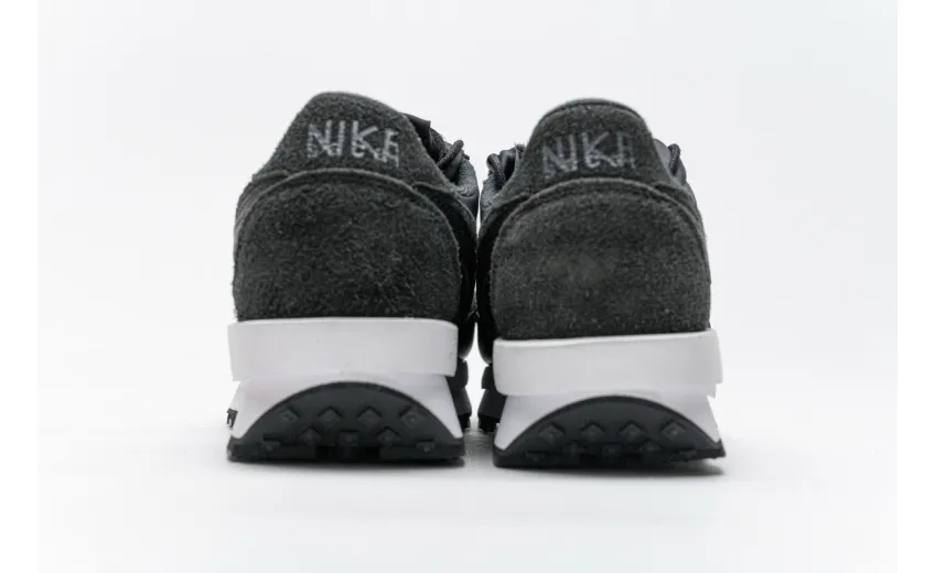 Sacai x Nike LDWaffle Black White BV0073-002