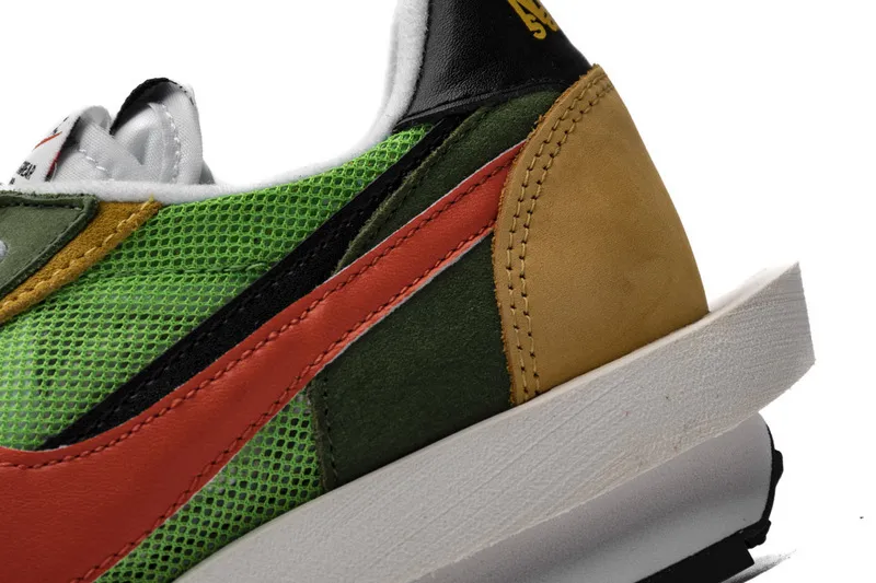  Sacai x Nike LDWaffle Green Gusto BV0073-300
