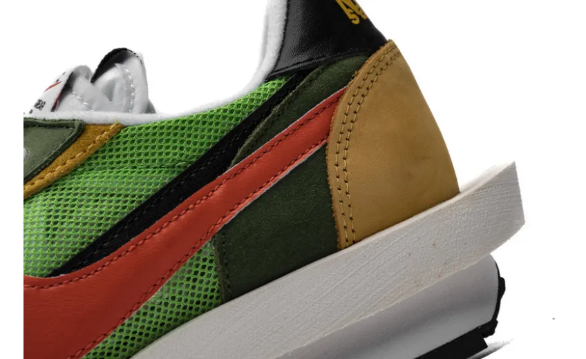  Sacai x Nike LDWaffle Green Gusto BV0073-300