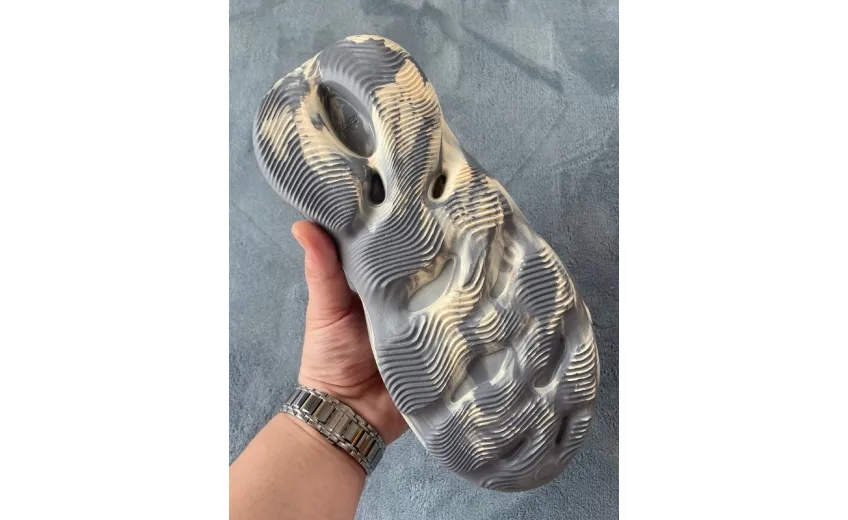  Adidas Yeezy Foam Runner MXT Moon Grey GV7904