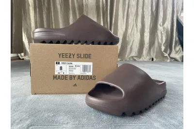  Adidas Yeezy Slide Soot Brown G55495  02