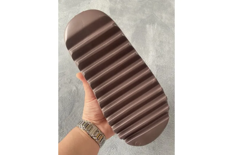  Adidas Yeezy Slide Soot Brown G55495 