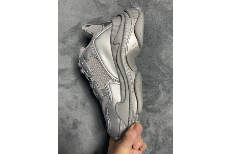  Balenciaga Triple S Light Gray Silver 536737 W2FS2 8100