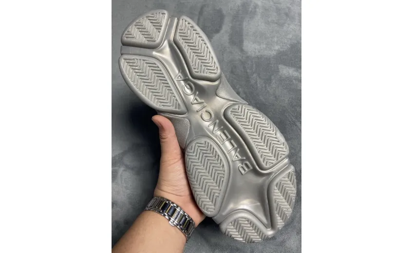  Balenciaga Triple S Light Gray Silver 536737 W2FS2 8100