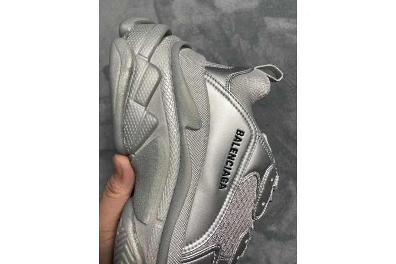  Balenciaga Triple S Light Gray Silver 536737 W2FS2 8100