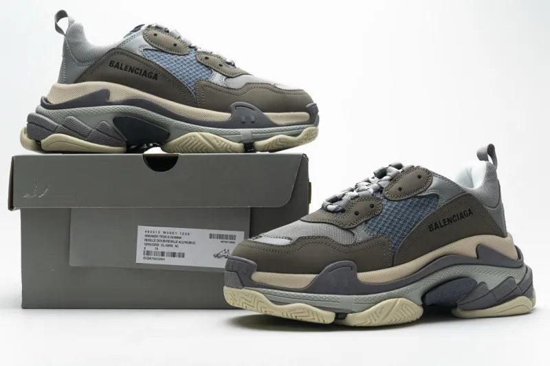  Balenciaga Triple S Grey 483513 W06E1 1259