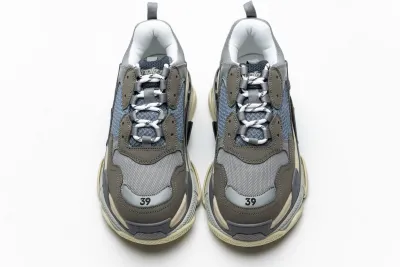  Balenciaga Triple S Grey 483513 W06E1 1259 02