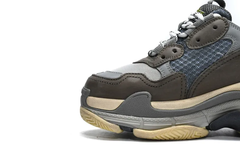  Balenciaga Triple S Grey 536737 W0901 1259 