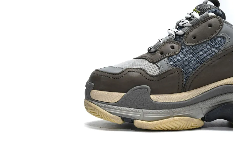  Balenciaga Triple S Grey 536737 W0901 1259 