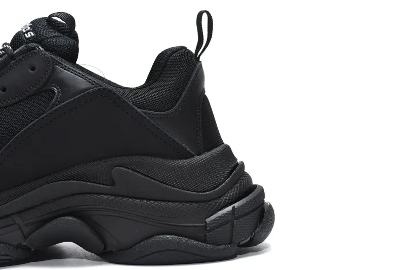 Balenciaga Triple S Black 541624 W0901 1000